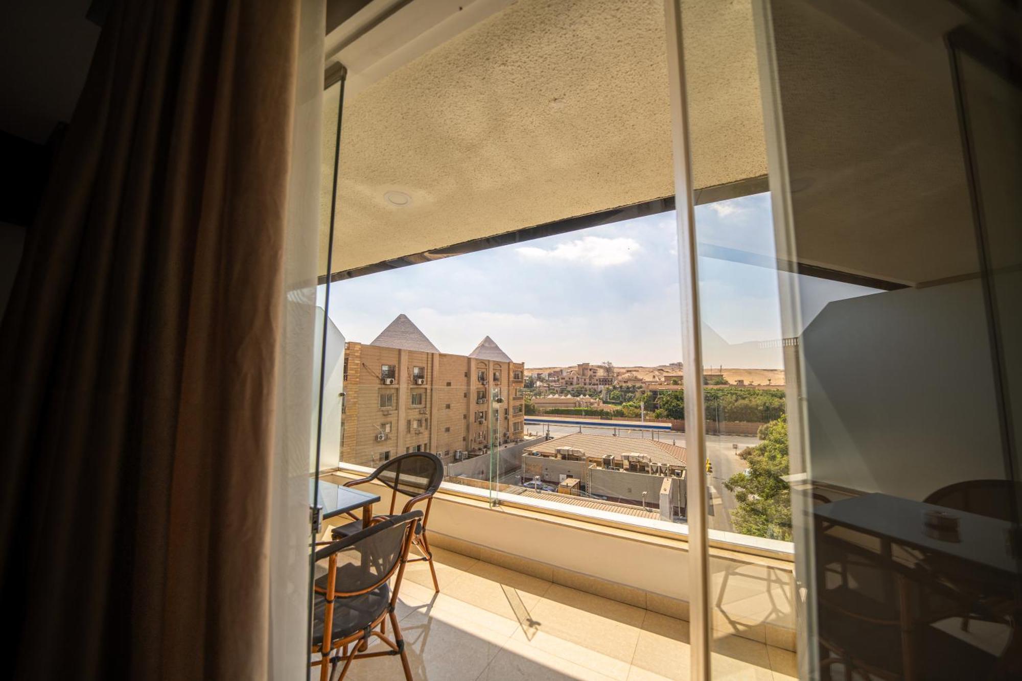 King Pyramids View Hotel Kafret el-Gabal エクステリア 写真