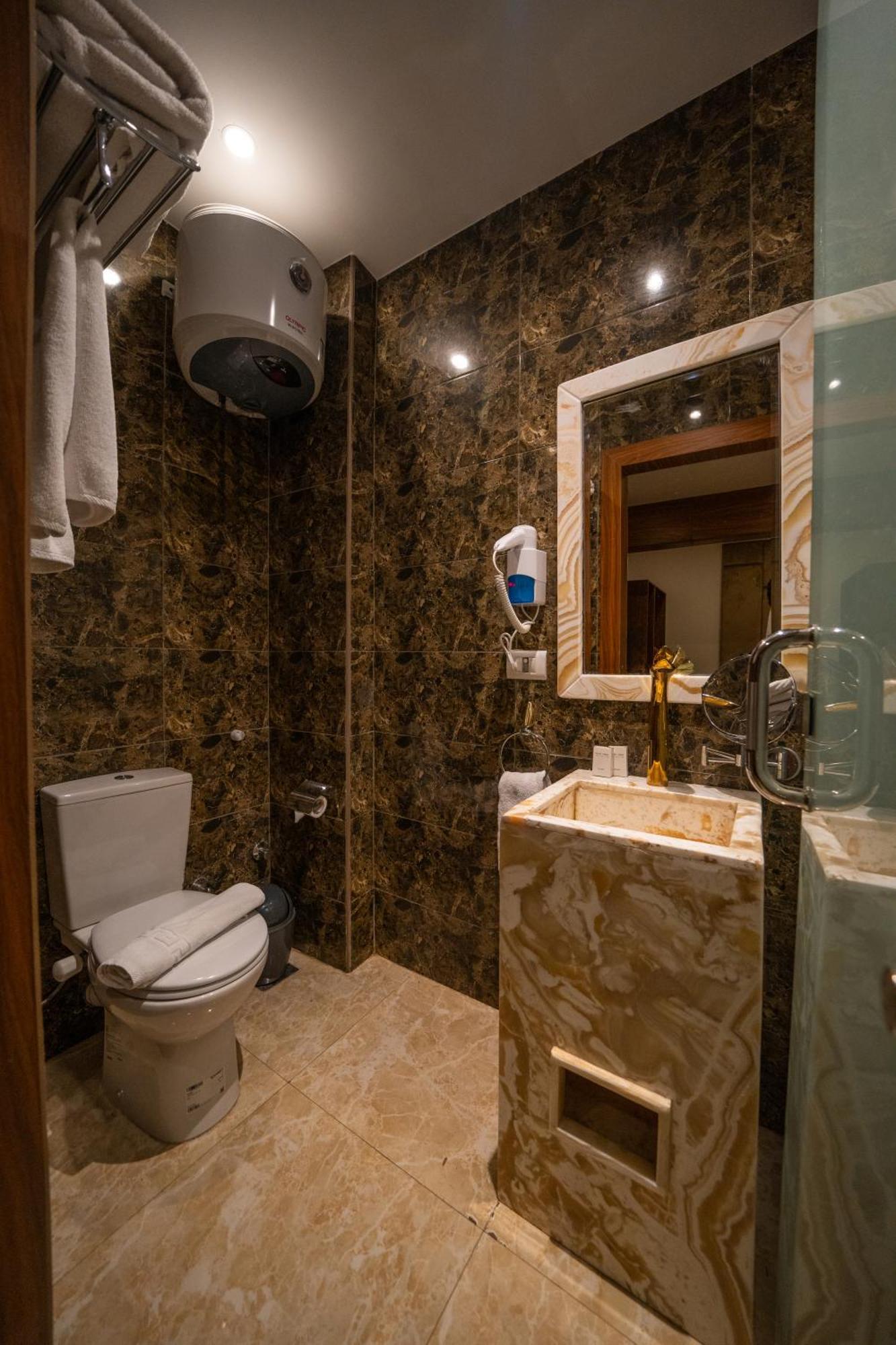 King Pyramids View Hotel Kafret el-Gabal エクステリア 写真